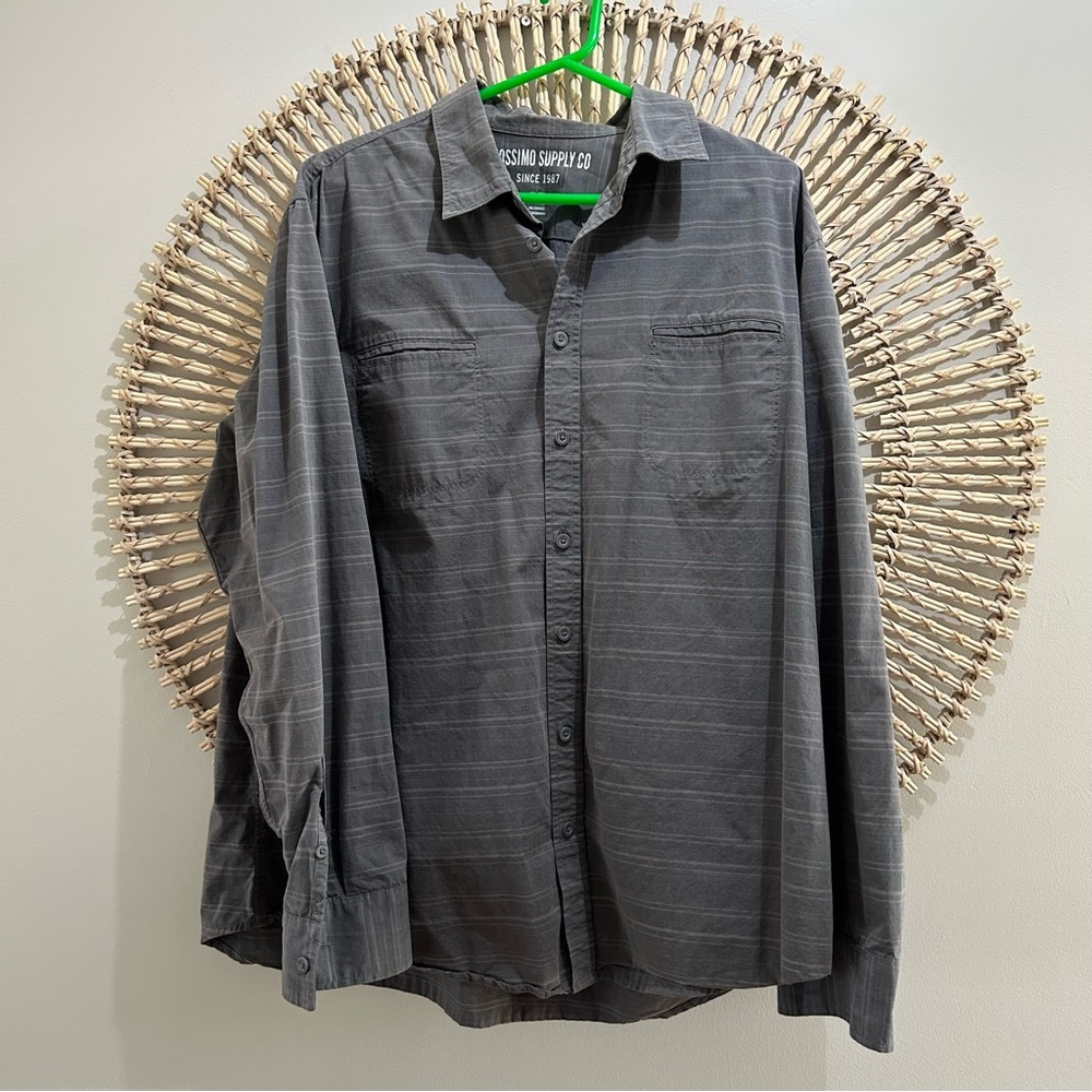 Men’s long sleeve button down shirt